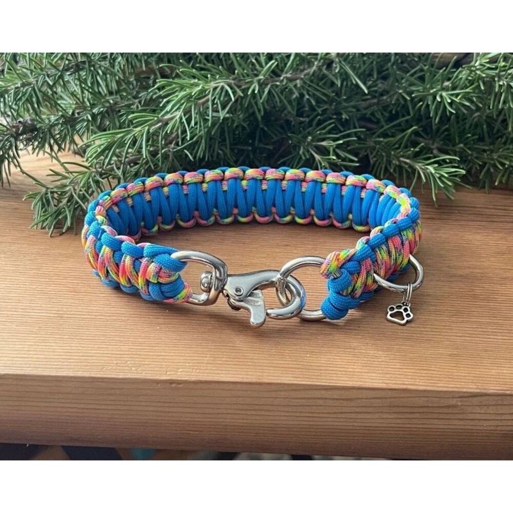 Fits 12.5 in. Neck Size, King Cobra Paracord Dog Collar